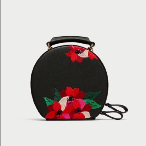 Zara embroidered oval city bag - Picture 3 of 7